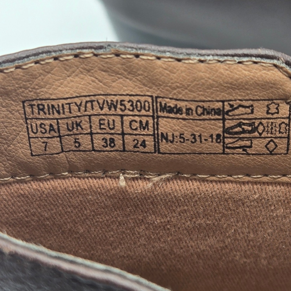 Vionic Trinity Ankle Booties Brown Leather Buckle Strap Size 7M Heel Support - Picture 6 of 8